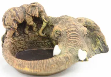 Сувенир: Пепельница слон (02020) обложка книги