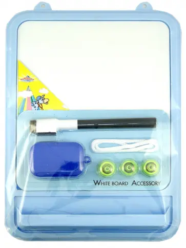 Магнитная доска белая, 19х27 см., с набором букв, цифр и знаков + фломастер-маркер и губка (39996) обложка книги