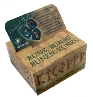 Руны из зеленого авантюрина обложка книги