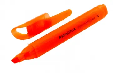 Текстовыделительный маркер Triplus highlighter. В трехгранном корпусе. Оранжевый. 2-5 мм. (3654-4) обложка книги