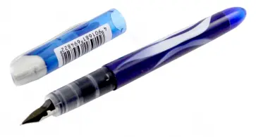 Ручка перьевая Fuente, синий, перо F обложка книги