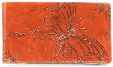 Визитница "Серебряная бабочка на красном фоне" обложка книги