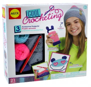 Набор для вязания крючком "Шапка, маска и чехол" (551020-3) обложка книги