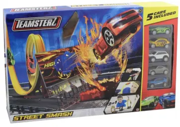 Трек "Уличный удар" + 5 машинок (1416441.00) обложка книги