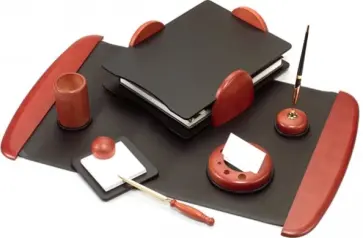 Настольный деревянный набор с элементами из МДФ (7 предметов, красное дерево, черный) (RS7MJ-1A) обложка книги