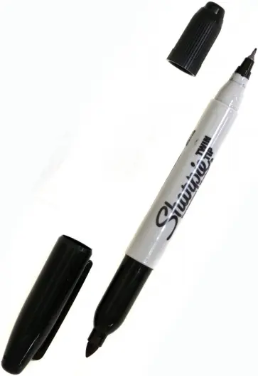 Маркер перманентный Twin Tip, черный, двухсторонний обложка книги