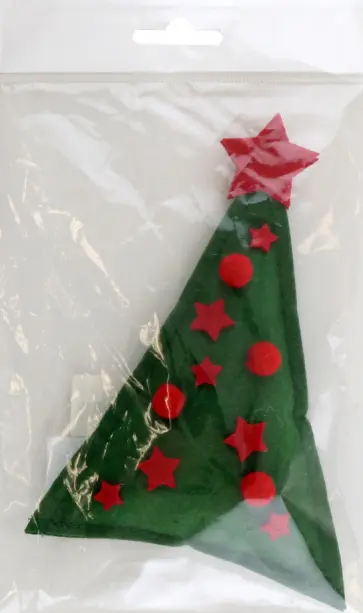 Игрушка-магнит Зеленая елочка Игрушка-магнит Зеленая елочка обложка книги